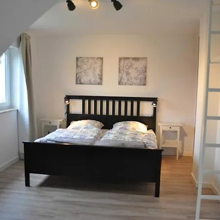 Reetdachhaus Wiekhus Am Breeger Bodden Ferienhaus *